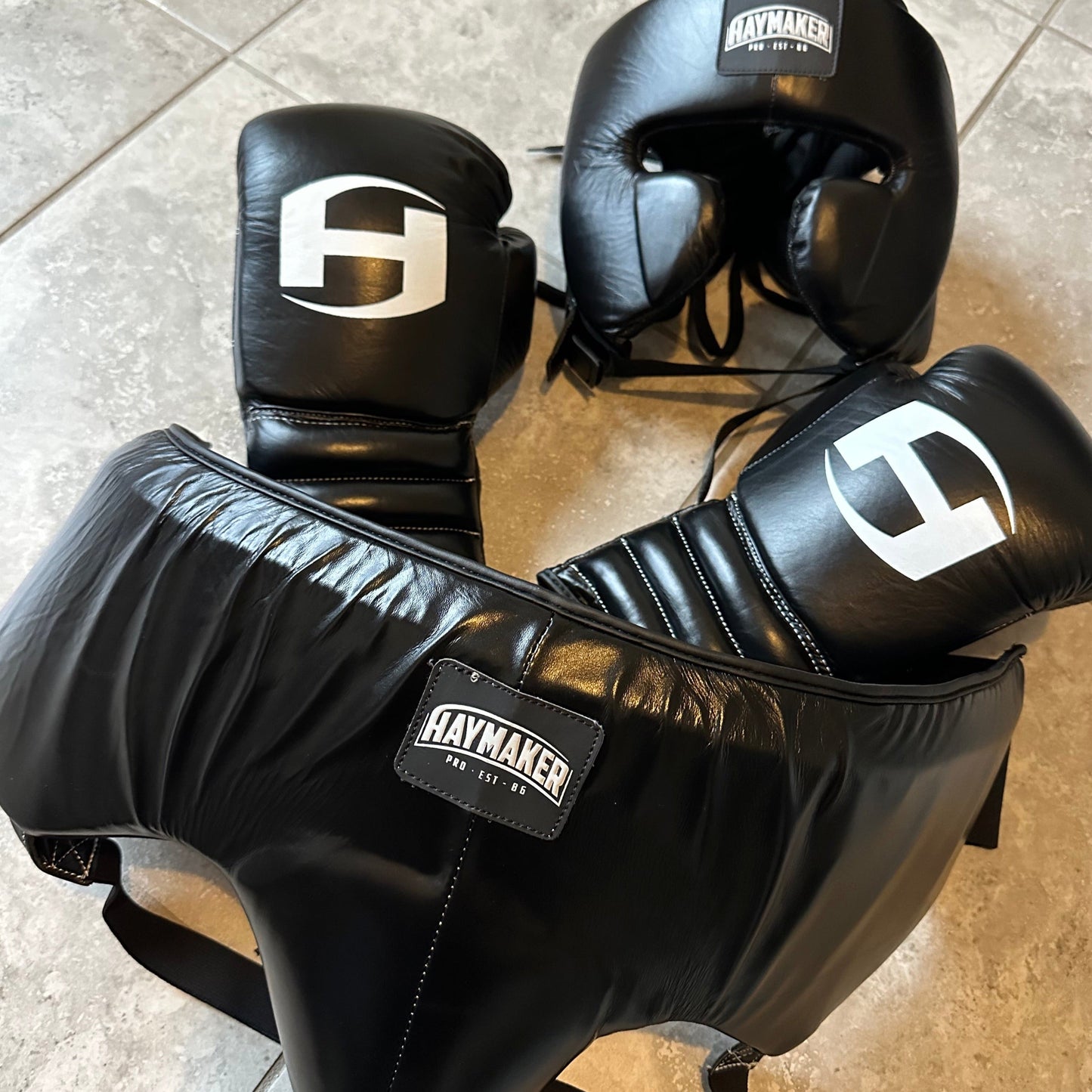 BLACK | BOXING GLOVES & SPARRING SET | 100% LEATHER