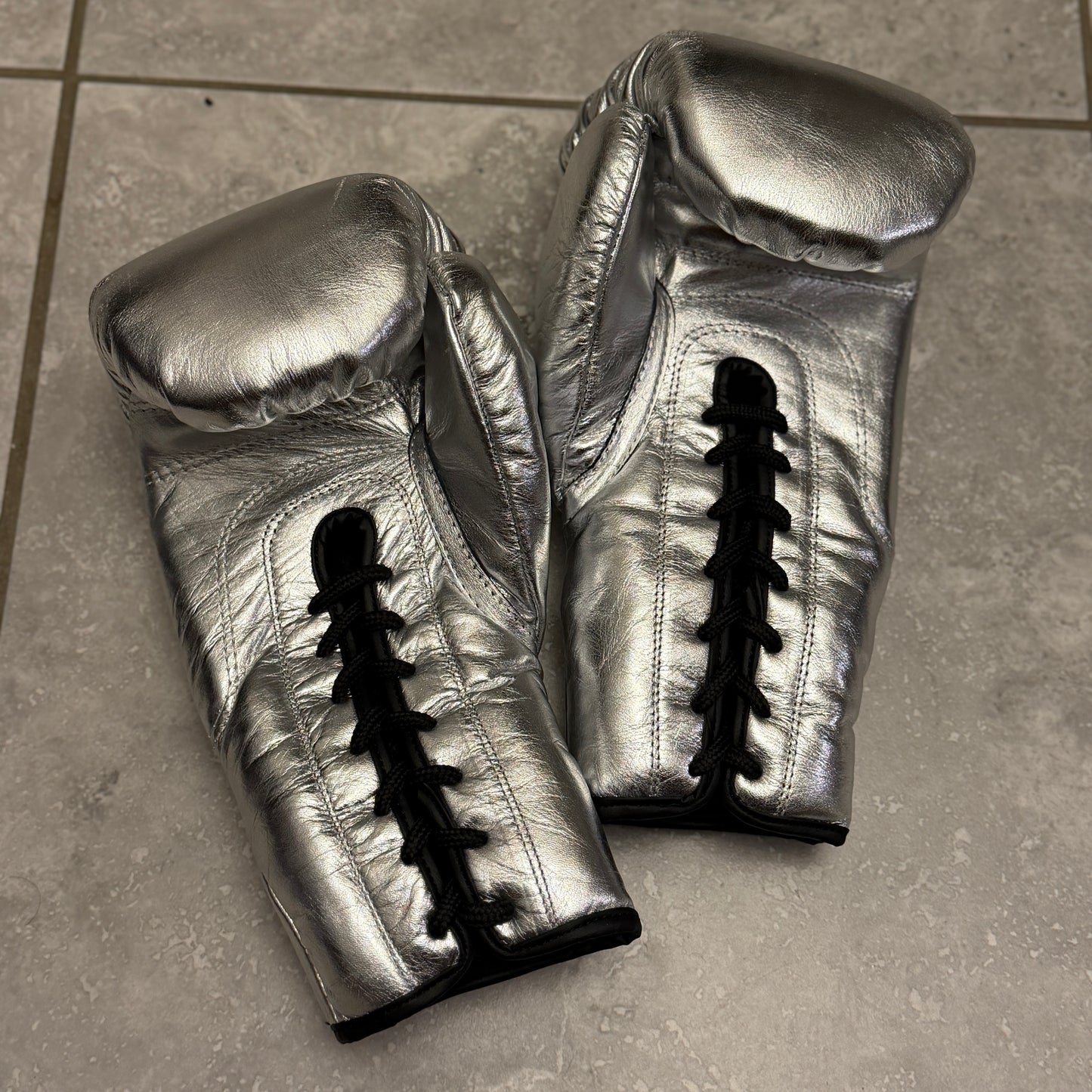 METALLIC SILVER | PRO ELITE GLOVES 100% LEATHER