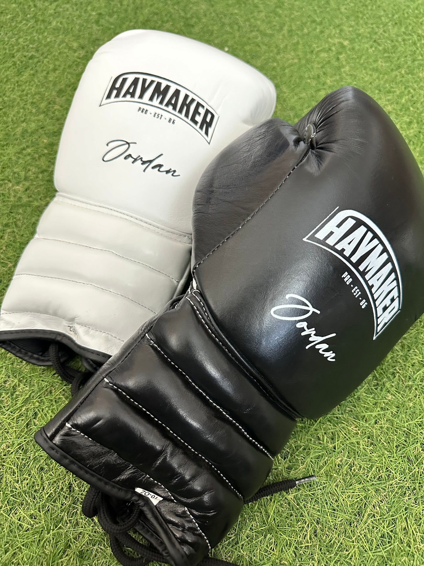 TWO TONE BLACK & WHITE | BOXING  GLOVES 100% LEATHER