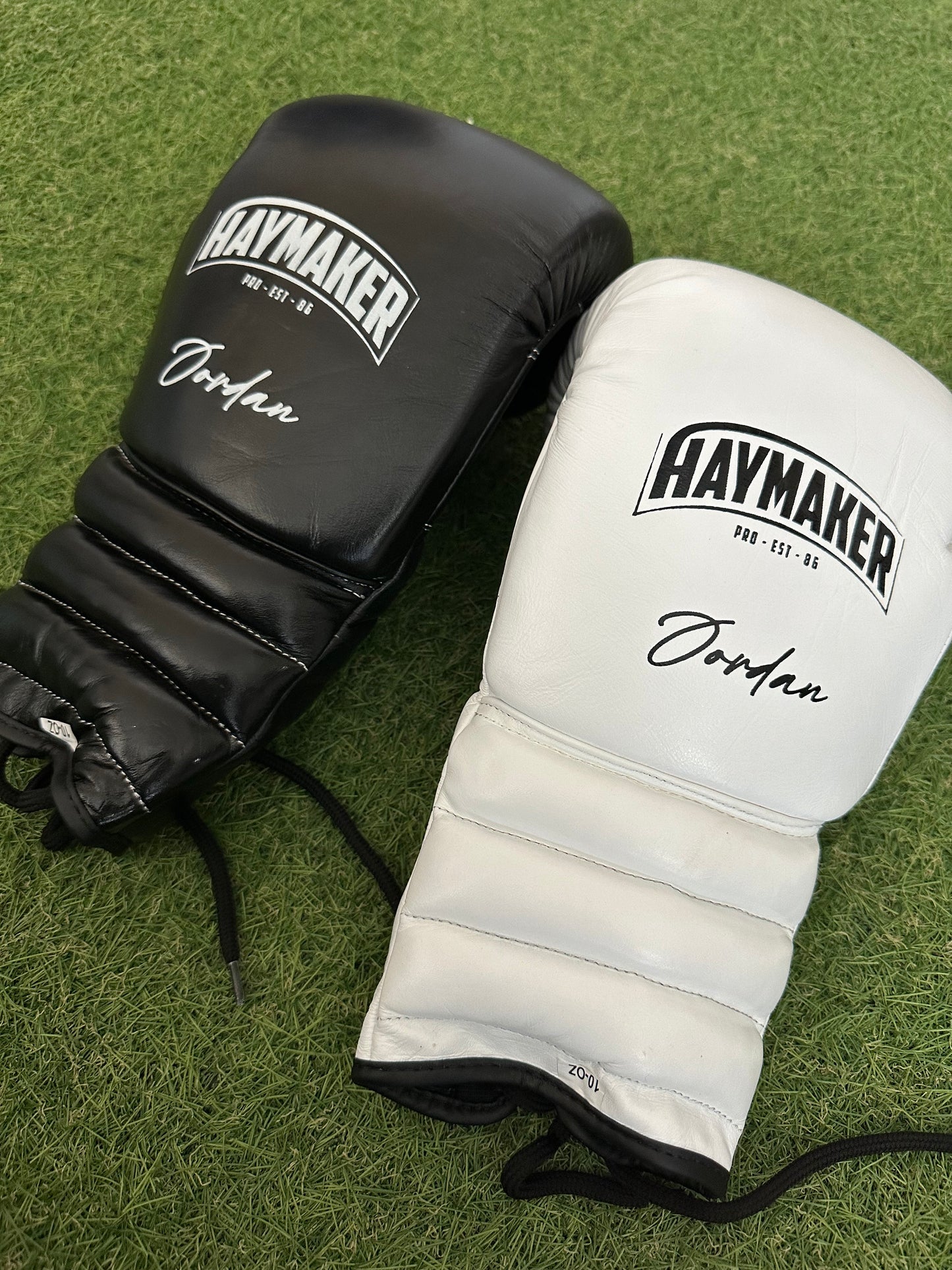 TWO TONE BLACK & WHITE | BOXING  GLOVES 100% LEATHER