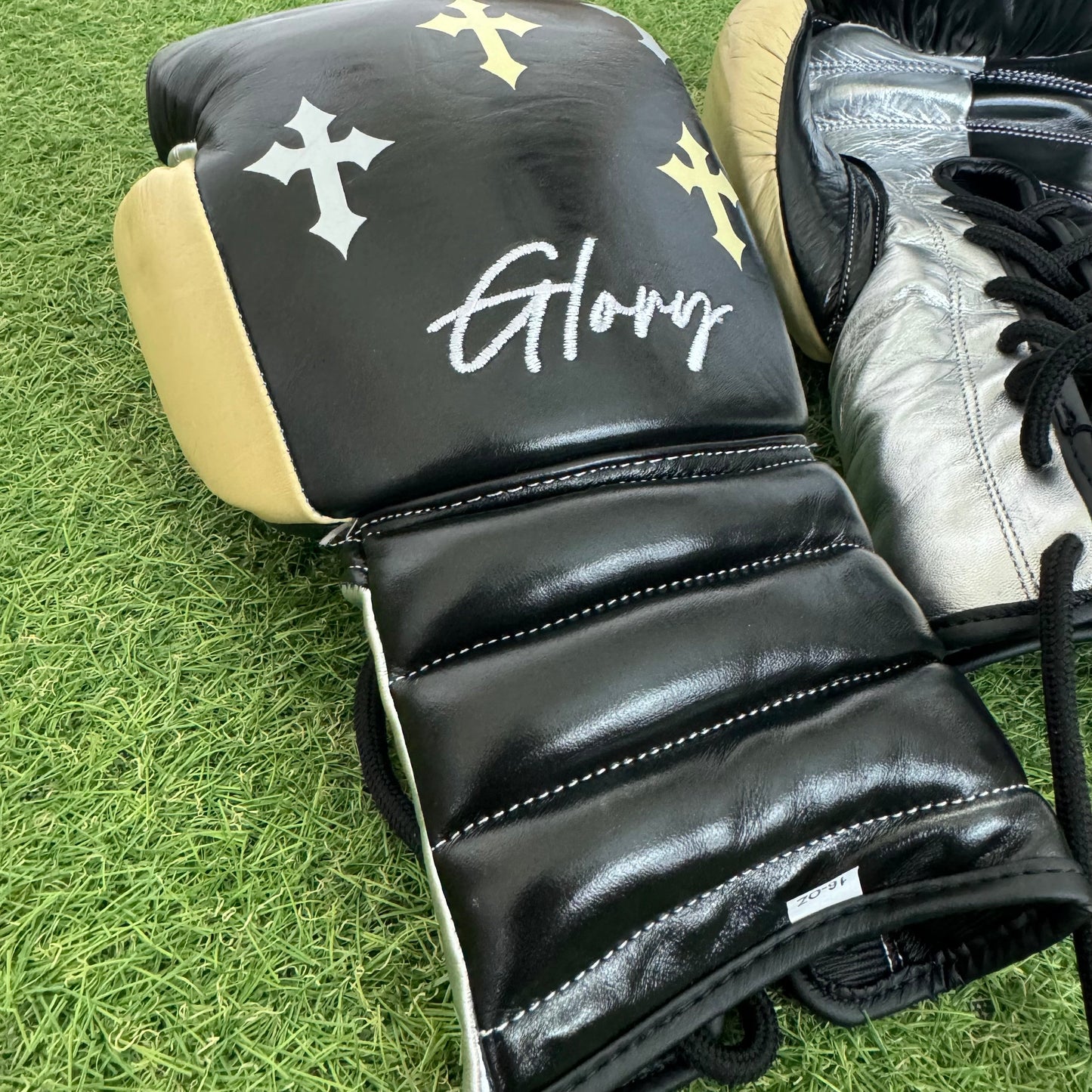 HM CRUCIFIX CREAM, BLACK & SILVER | PRO ELITE GLOVES 100% LEATHER
