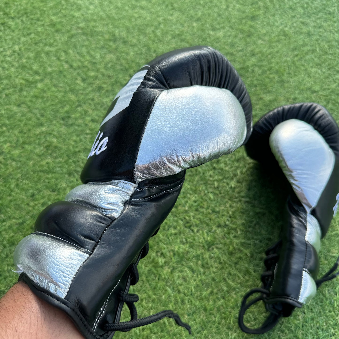 BLACK & SILVER | BOXING  GLOVES 100% LEATHER